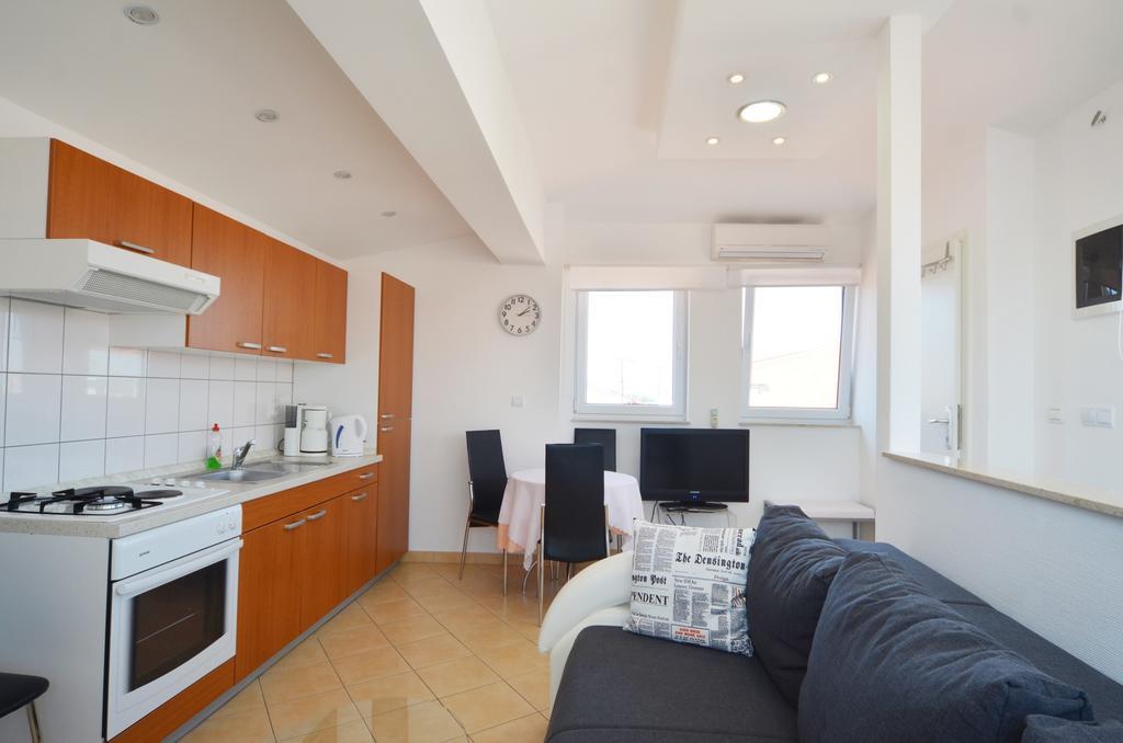 Apartment Zdenac Rovinj Exterior photo